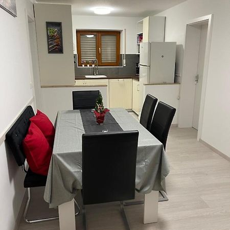 Relax&Easy Apartment คาร์ลสรูเฮอ ภายนอก รูปภาพ
