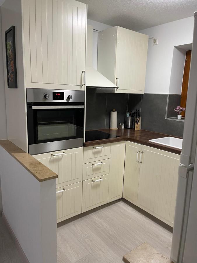 Relax&Easy Apartment คาร์ลสรูเฮอ ภายนอก รูปภาพ